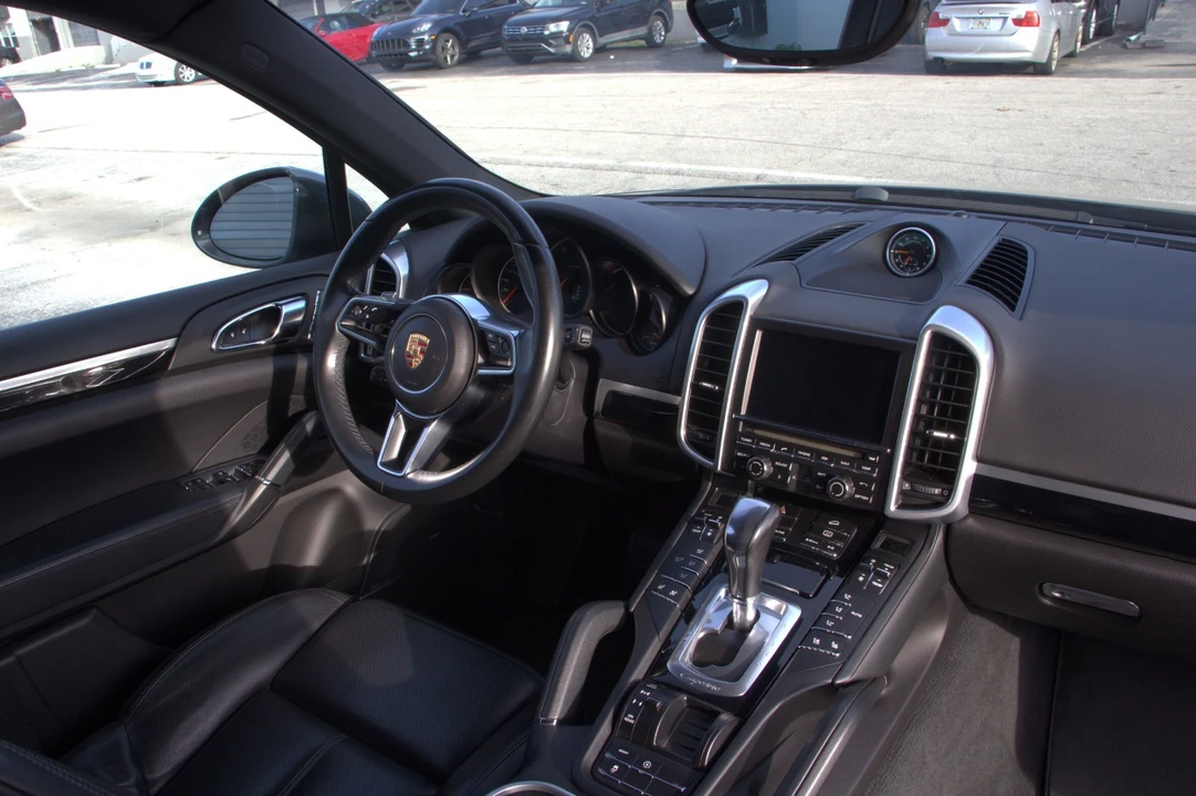 2016 Porsche 958 Cayenne - Image 23 of 30