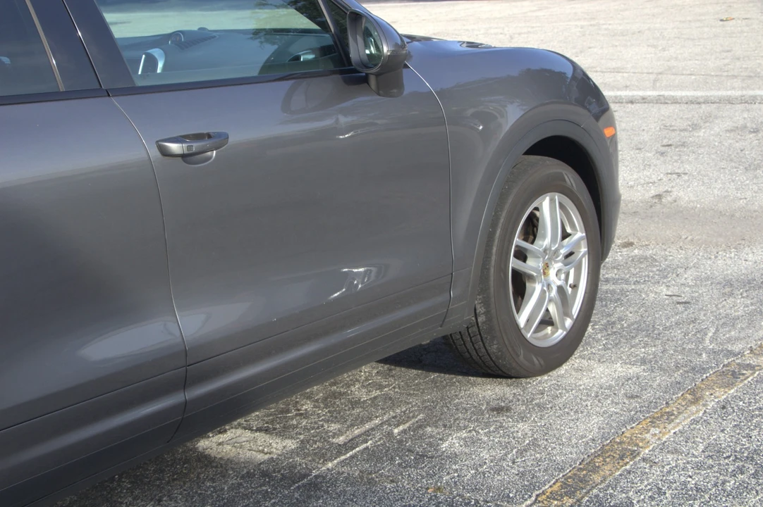 2016 Porsche 958 Cayenne - Image 11 of 30