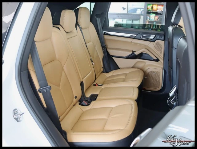 2016 Porsche 958 Cayenne - Image 25 of 31