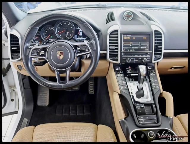 2016 Porsche 958 Cayenne - Image 12 of 31