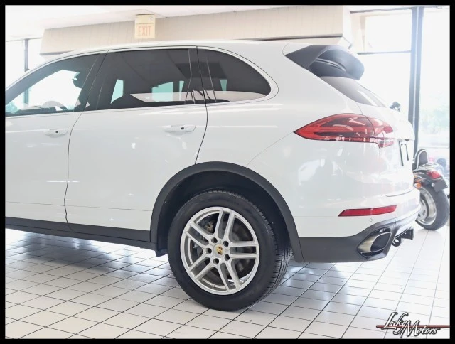 2016 Porsche 958 Cayenne - Image 8 of 31