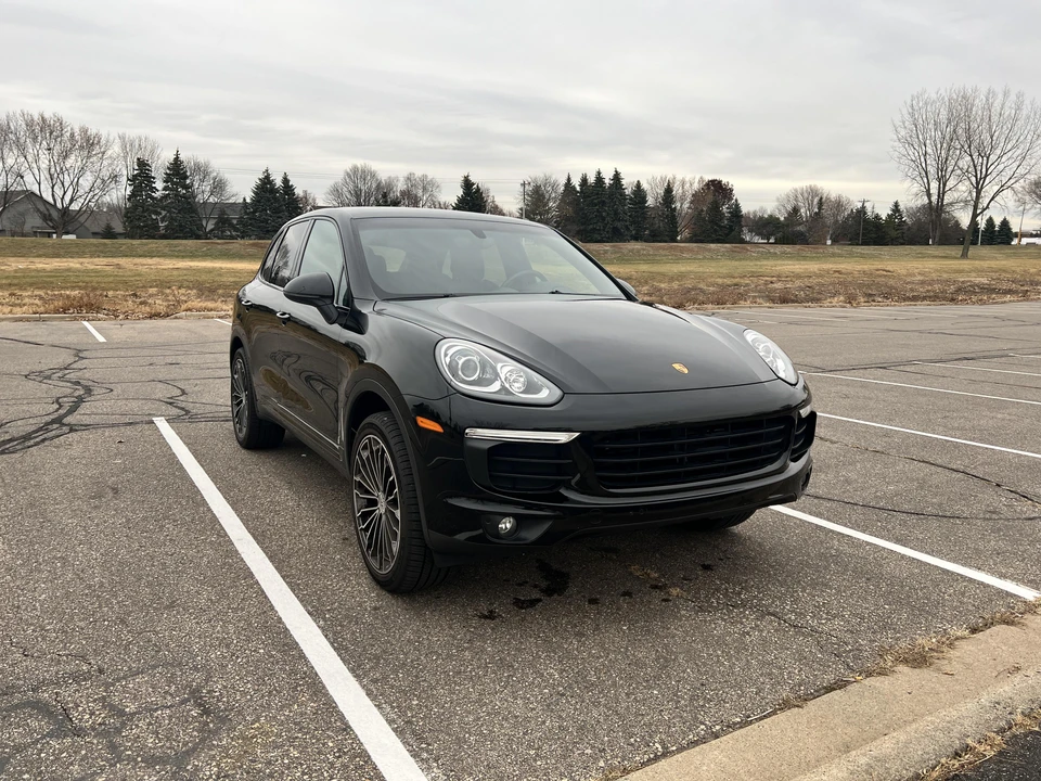 2016 Porsche 958 Cayenne - Image 18 of 31
