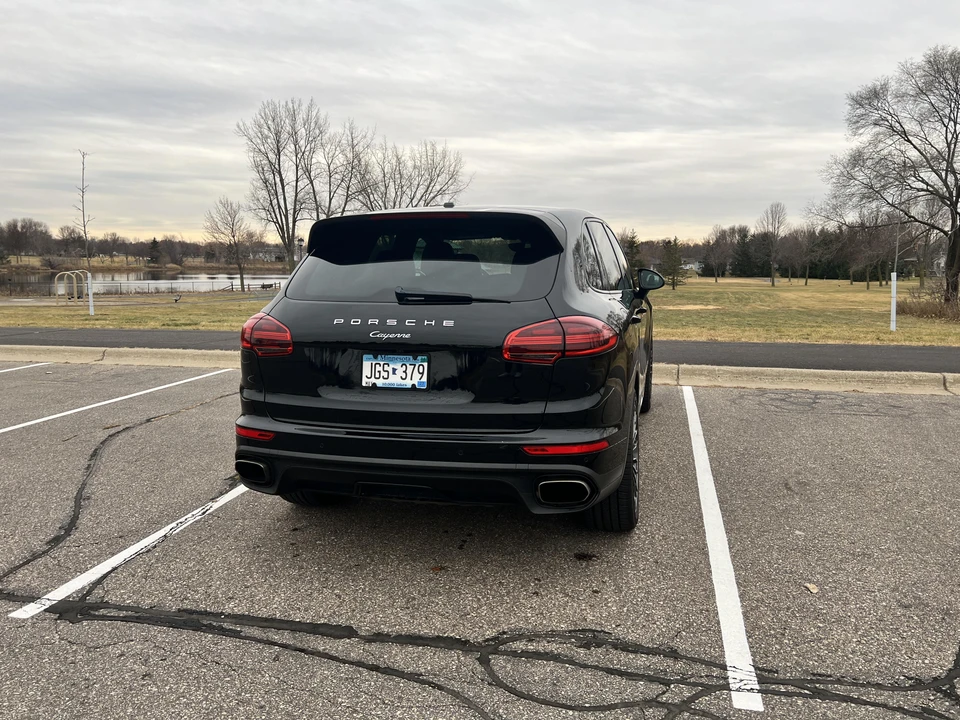 2016 Porsche 958 Cayenne - Image 13 of 31