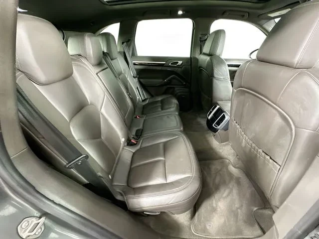 2016 Porsche 958 Cayenne - Image 28 of 31