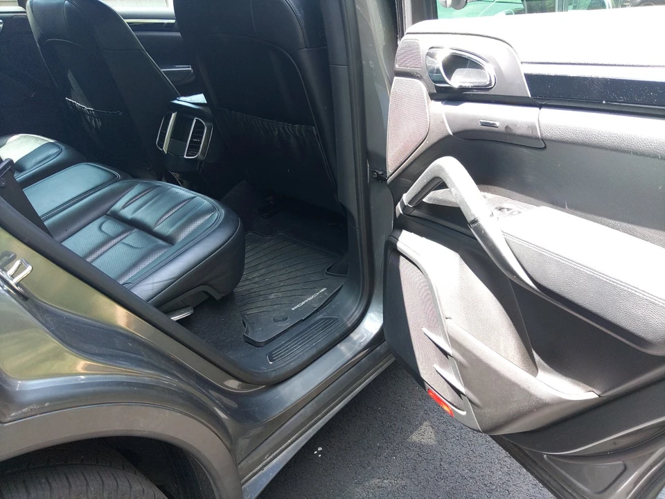 2016 Porsche 958 Cayenne - Image 22 of 24