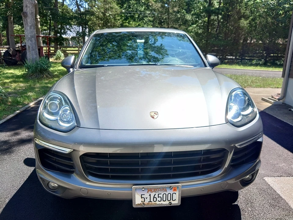 2016 Porsche 958 Cayenne - Image 10 of 24