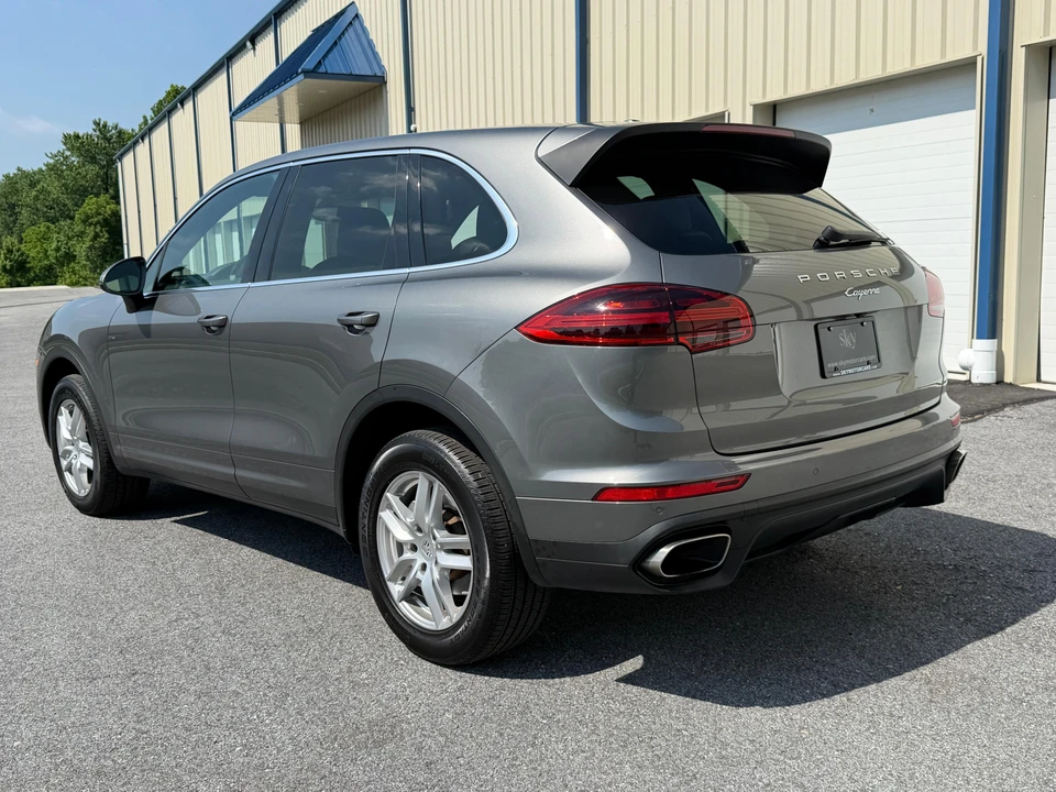 2016 Porsche 958 Cayenne - Image 29 of 31
