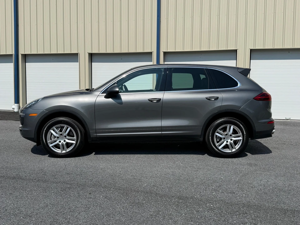2016 Porsche 958 Cayenne - Image 28 of 31