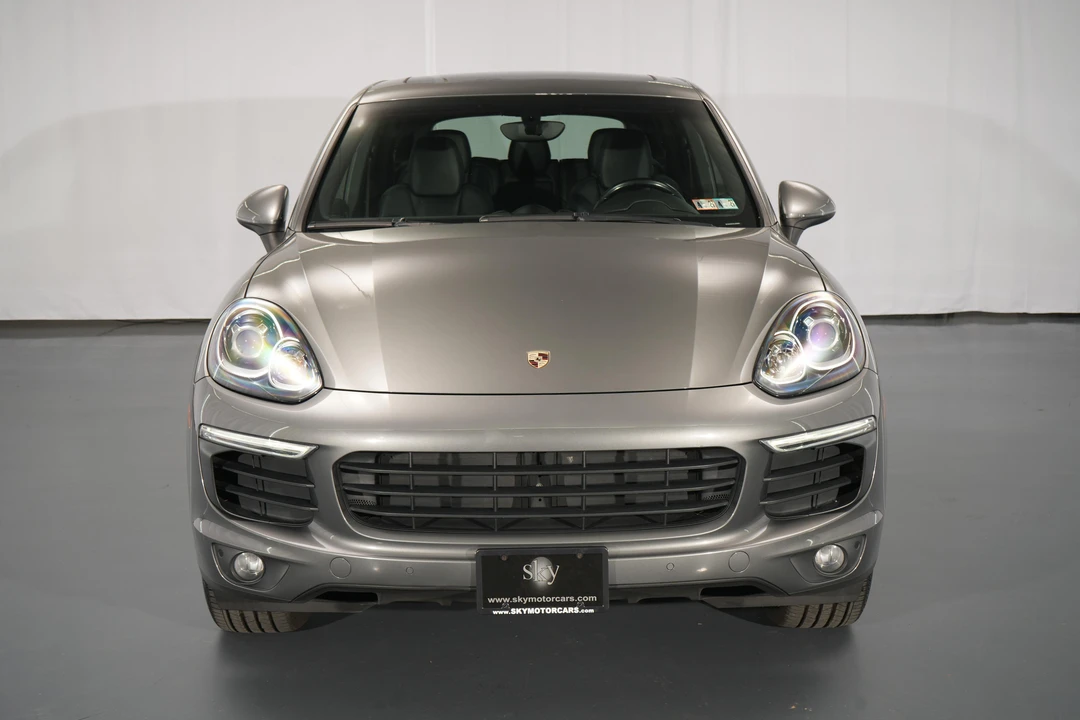 2016 Porsche 958 Cayenne - Image 2 of 31