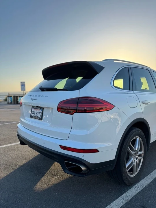 2016 Porsche 958 Cayenne - Image 11 of 12