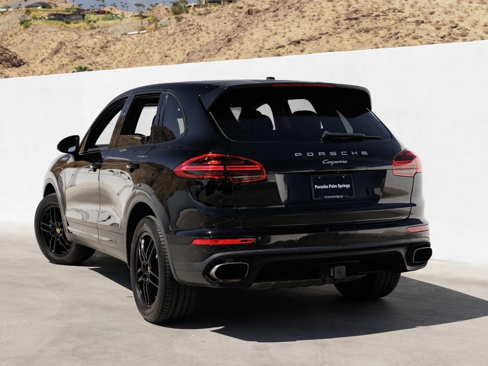 2016 Porsche 958 Cayenne - Image 3 of 5