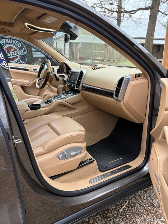 2016 Porsche 958 Cayenne - Image 11 of 21