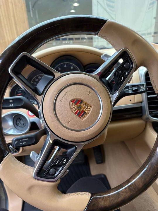 2016 Porsche 958 Cayenne - Image 10 of 21