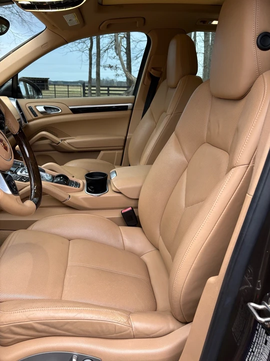 2016 Porsche 958 Cayenne - Image 9 of 21