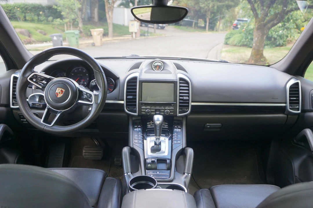 2016 Porsche 958 Cayenne - Image 28 of 31