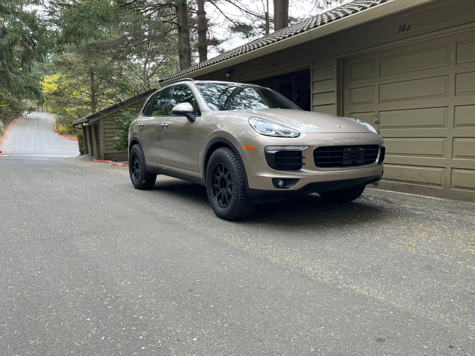 2016 Porsche 958 Cayenne - Image 11 of 31