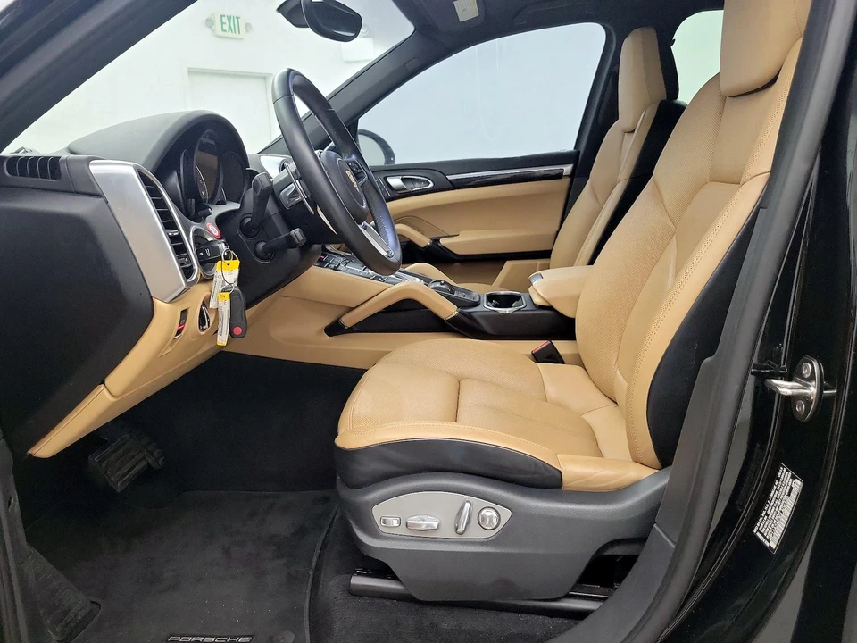 2016 Porsche 958 Cayenne - Image 12 of 26