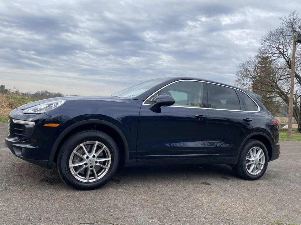 2016 Porsche 958 Cayenne - Image 11 of 31