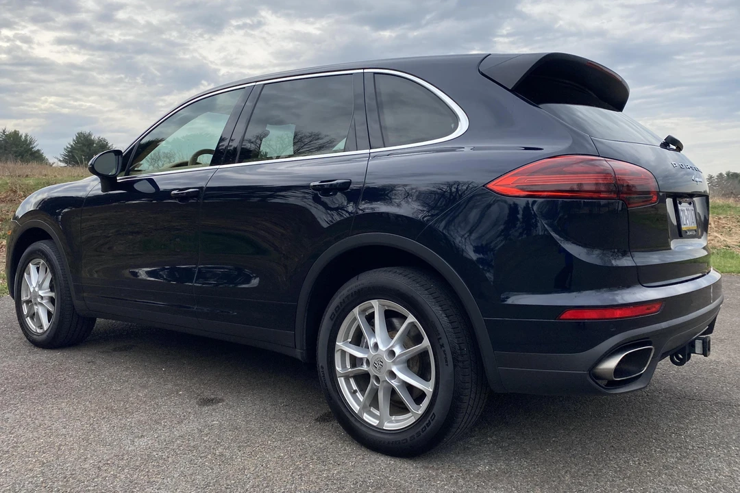 2016 Porsche 958 Cayenne - Image 13 of 31
