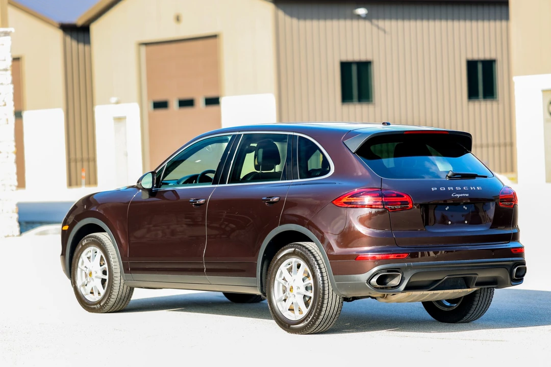 2016 Porsche 958 Cayenne - Image 9 of 31
