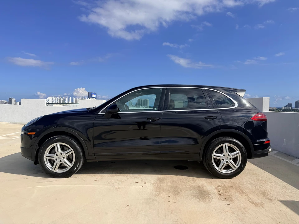 2016 Porsche 958 Cayenne - Image 13 of 31