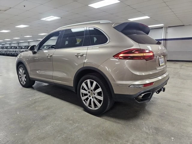 2016 Porsche 958 Cayenne - Image 3 of 12