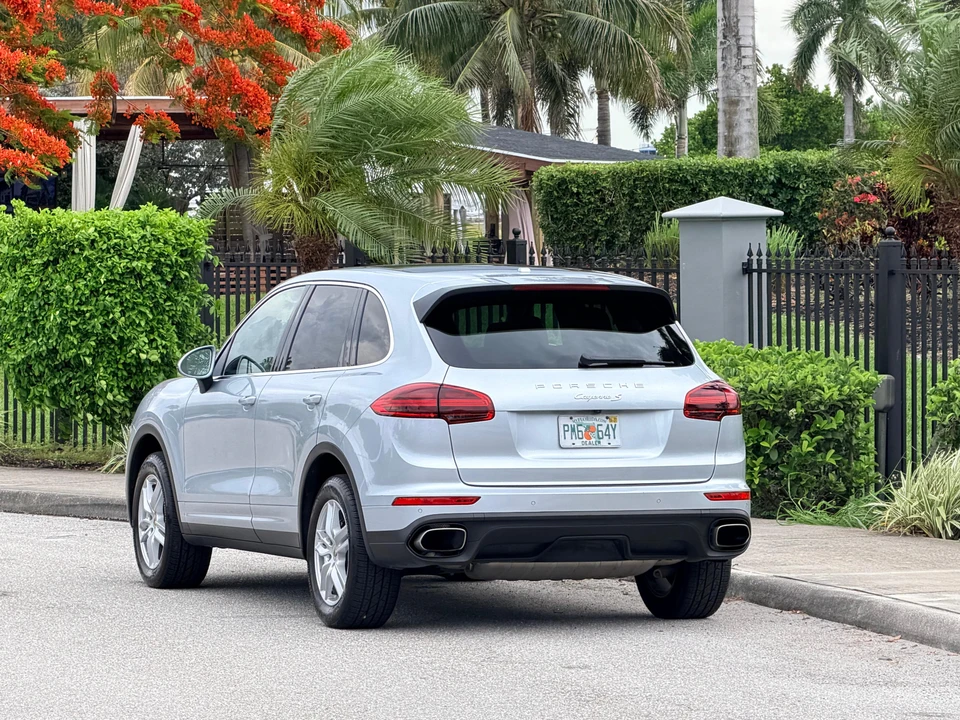 2016 Porsche 958 Cayenne - Image 22 of 31