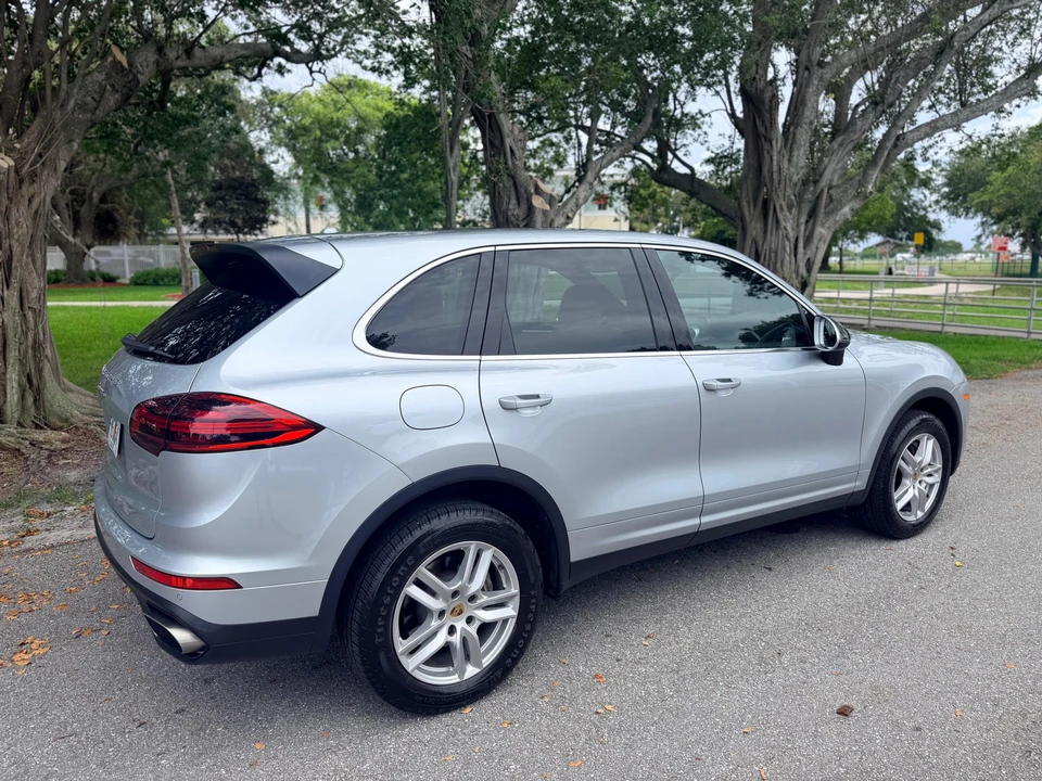 2016 Porsche 958 Cayenne - Image 30 of 31