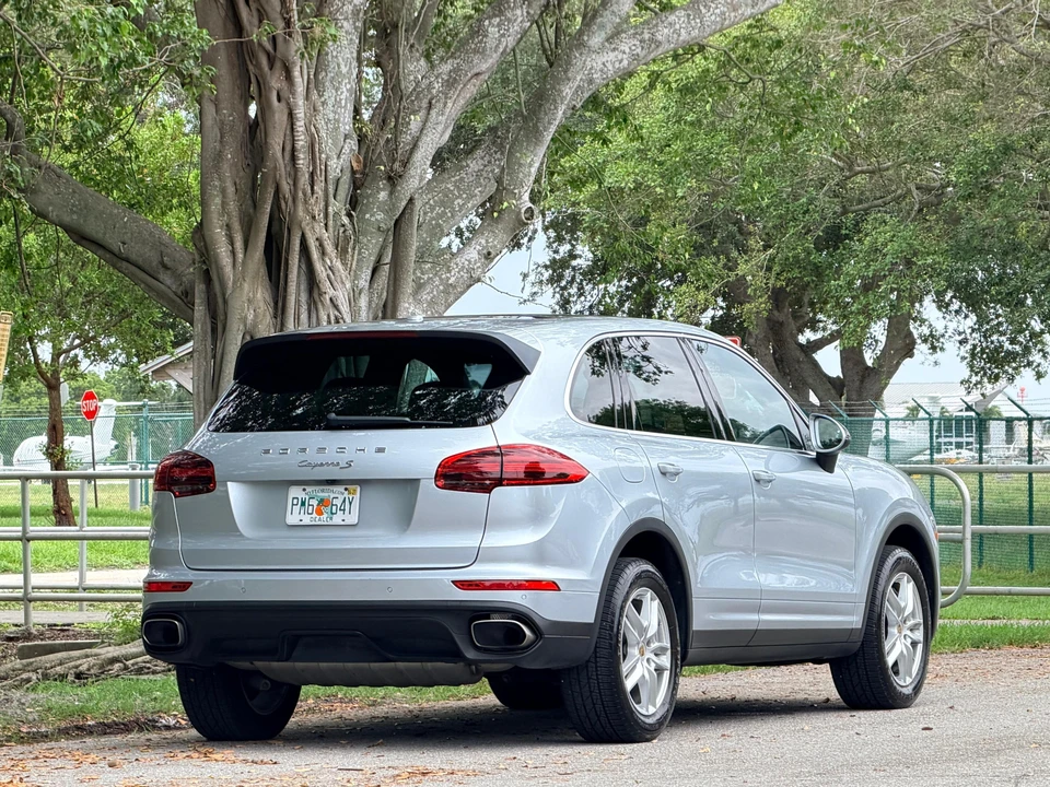 2016 Porsche 958 Cayenne - Image 27 of 31