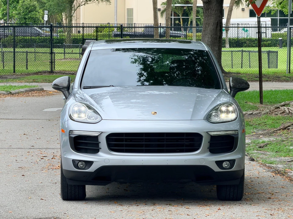 2016 Porsche 958 Cayenne - Image 6 of 31