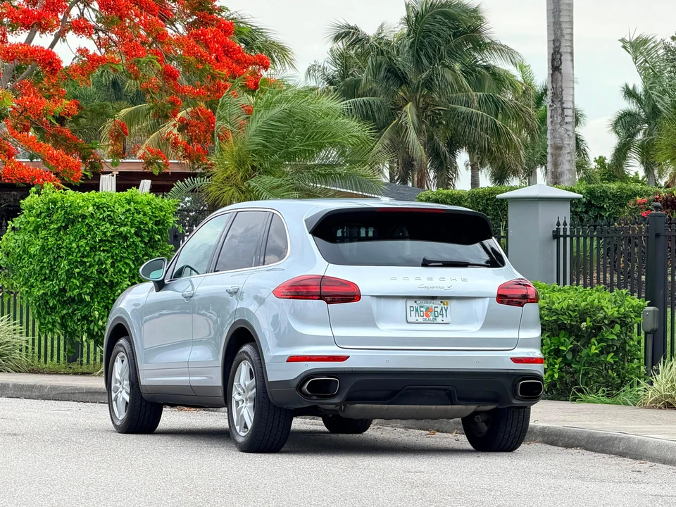 2016 Porsche 958 Cayenne - Image 21 of 31