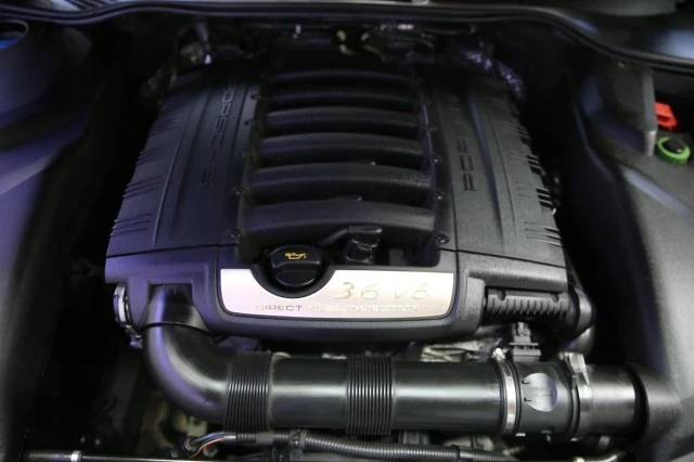 2016 Porsche 958 Cayenne - Image 7 of 21