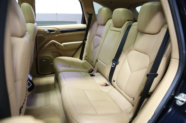 2016 Porsche 958 Cayenne - Image 12 of 21
