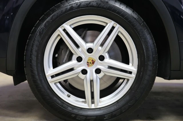 2016 Porsche 958 Cayenne - Image 14 of 21