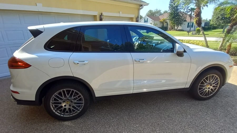 2016 Porsche 958 Cayenne - Image 2 of 11