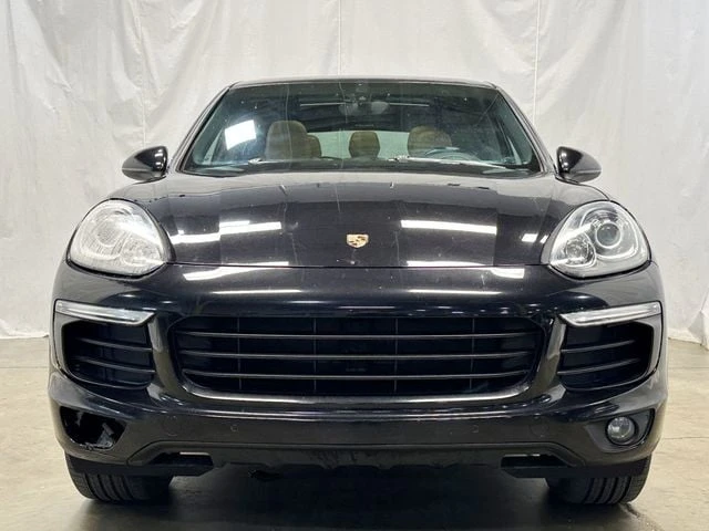 2016 Porsche 958 Cayenne - Image 2 of 31