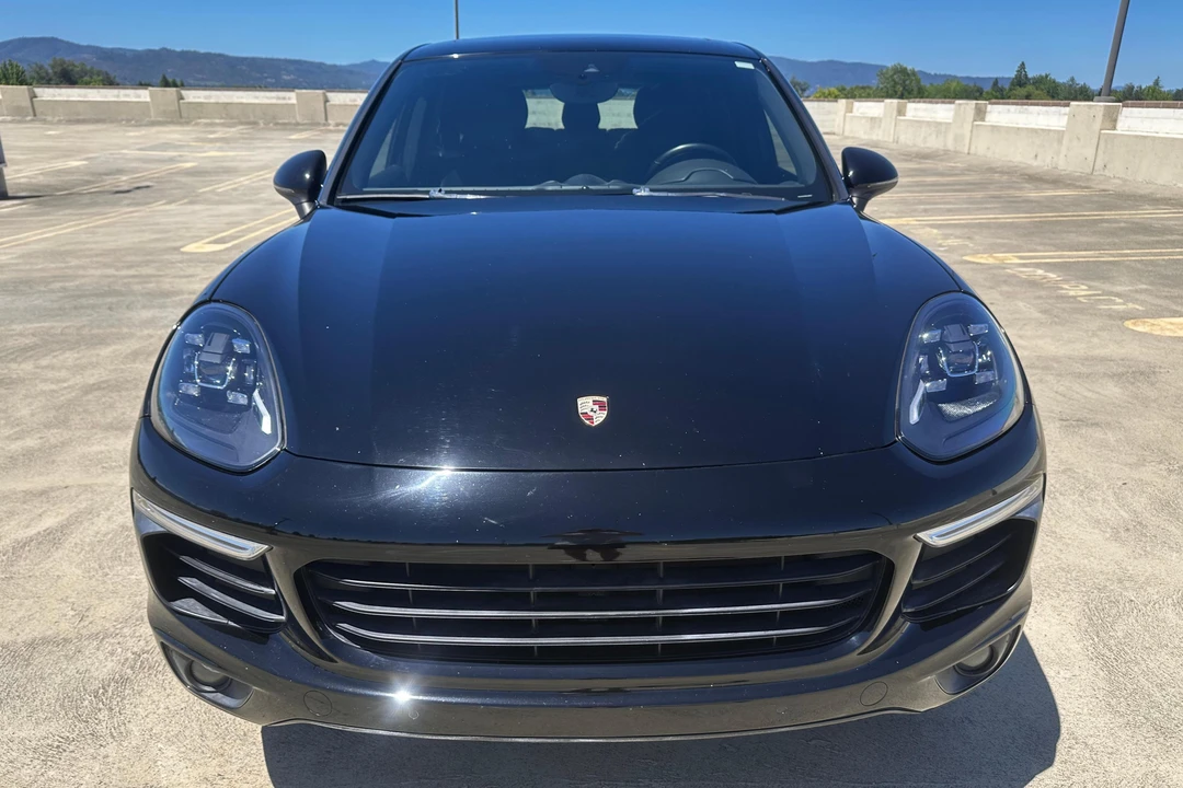 2016 Porsche 958 Cayenne - Image 2 of 31