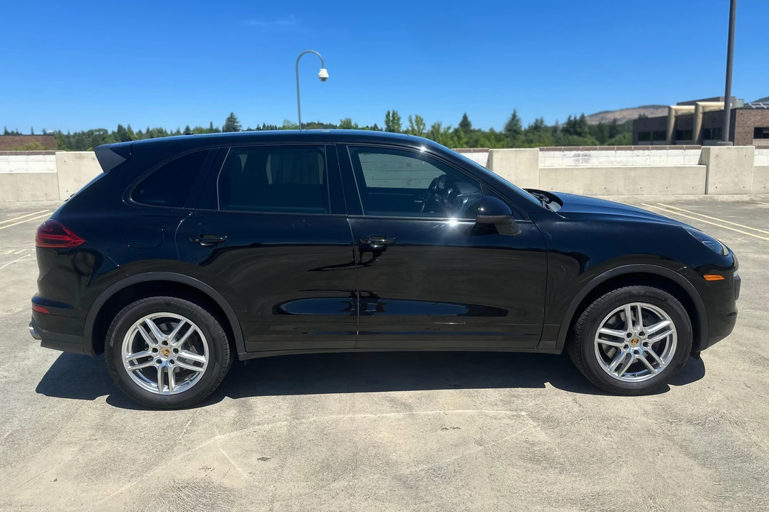2016 Porsche 958 Cayenne - Image 3 of 31