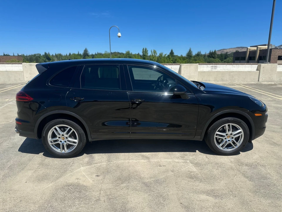 2016 Porsche 958 Cayenne - Image 13 of 31