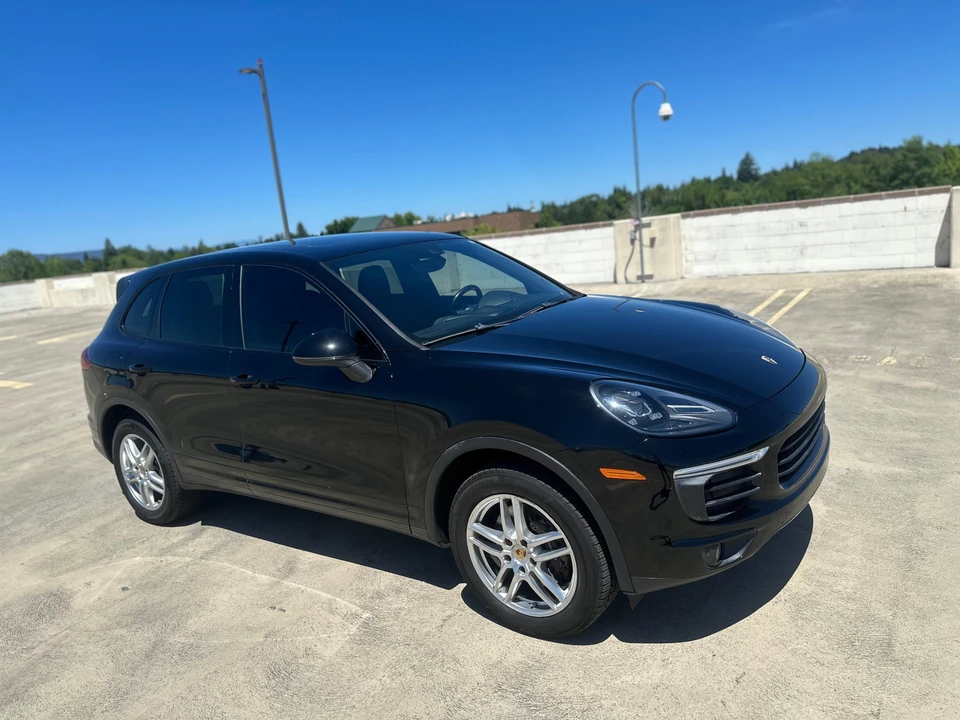2016 Porsche 958 Cayenne - Image 14 of 31