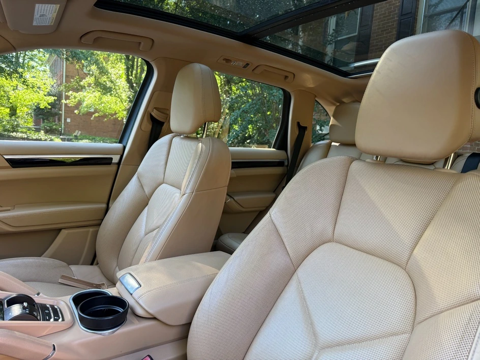 2016 Porsche 958 Cayenne - Image 22 of 31