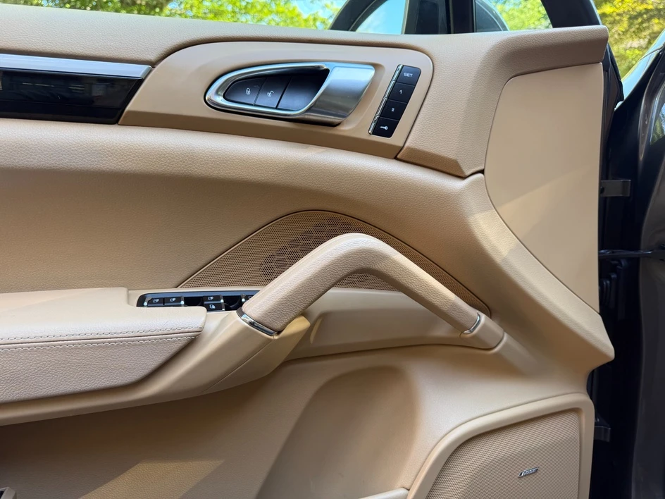 2016 Porsche 958 Cayenne - Image 23 of 31