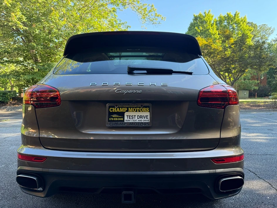 2016 Porsche 958 Cayenne - Image 11 of 31
