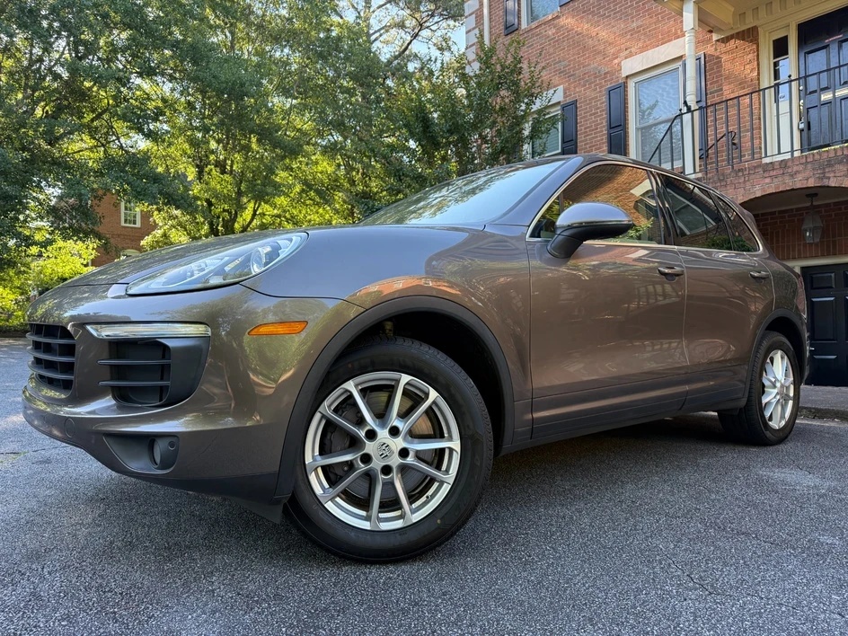 2016 Porsche 958 Cayenne - Image 2 of 31