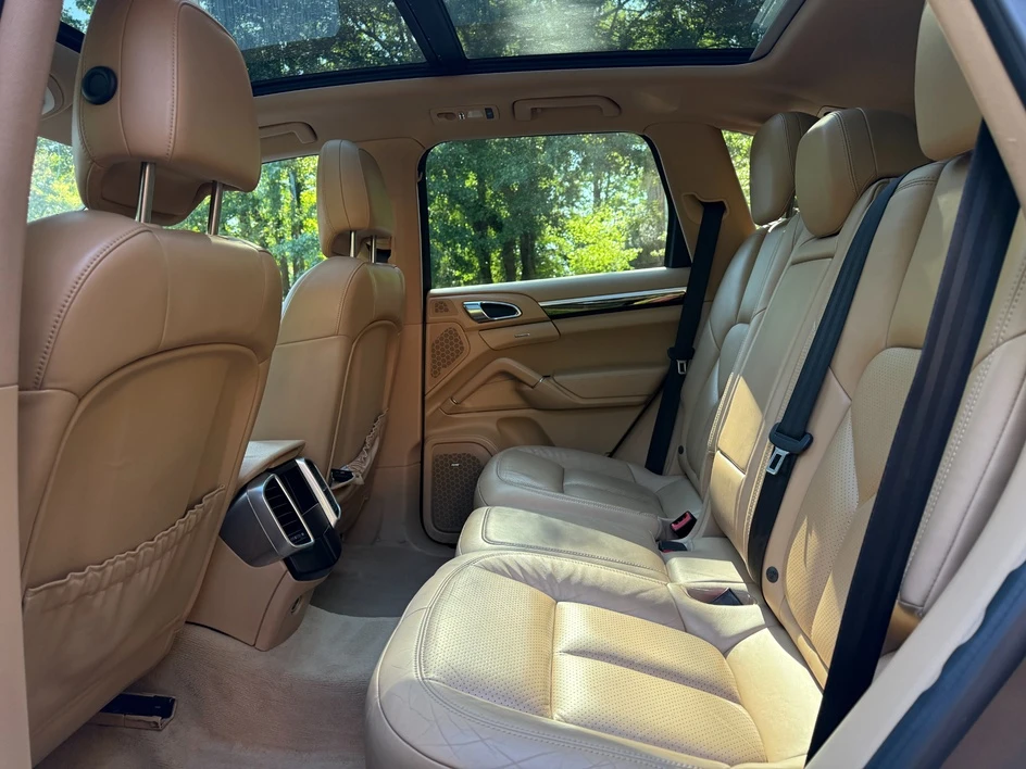 2016 Porsche 958 Cayenne - Image 18 of 31
