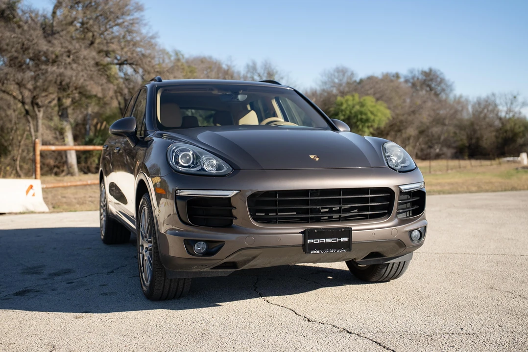 2016 Porsche 958 Cayenne - Image 16 of 31