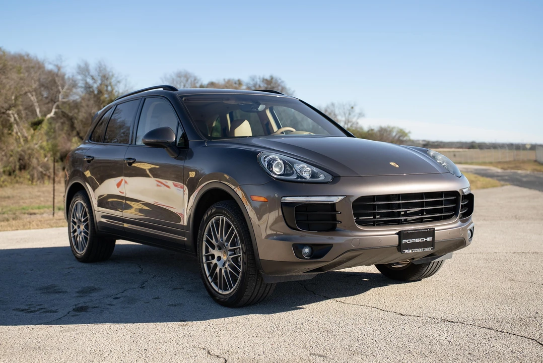 2016 Porsche 958 Cayenne - Image 15 of 31
