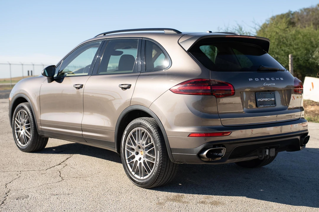 2016 Porsche 958 Cayenne - Image 4 of 31