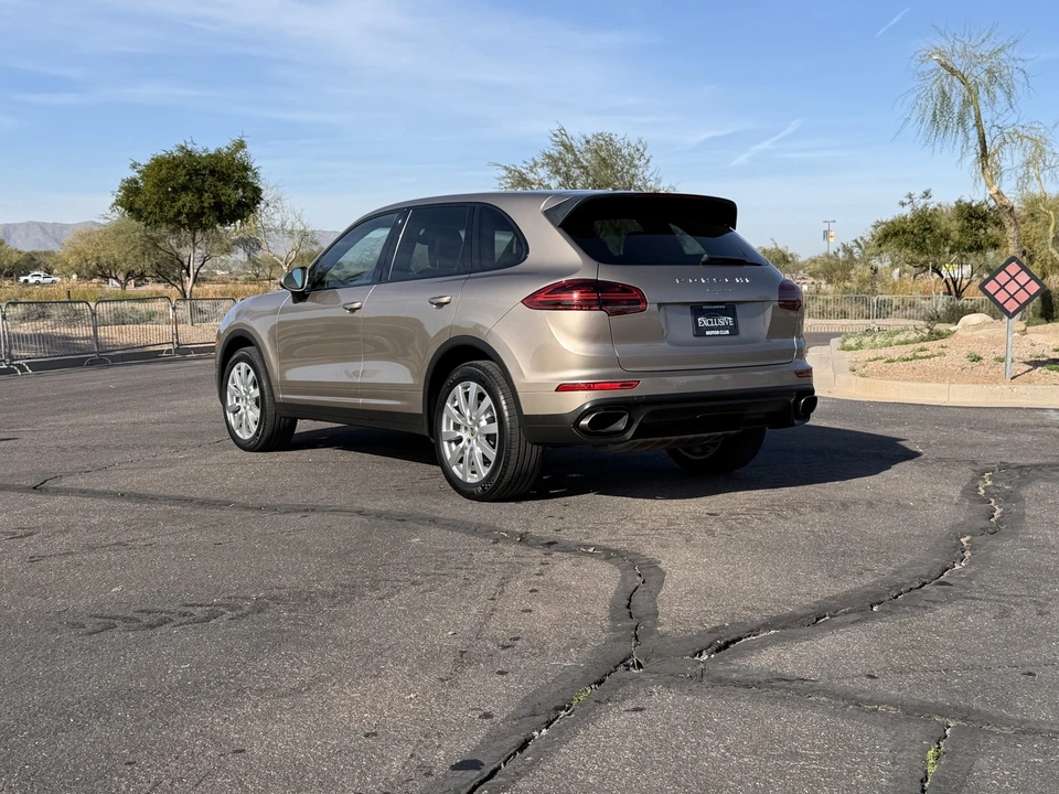 2016 Porsche 958 Cayenne - Image 11 of 31
