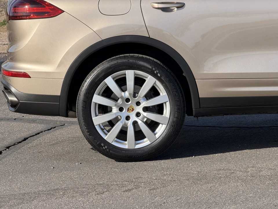 2016 Porsche 958 Cayenne - Image 29 of 31